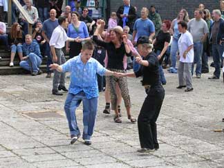 Kings Square Dancing